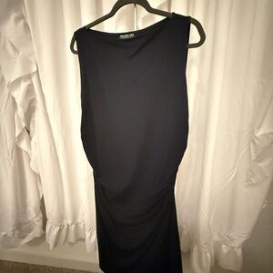 Elegant Black Sleeveless Dress